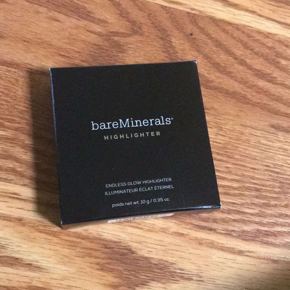 BAREMINERALS HIGHLIGHTER
